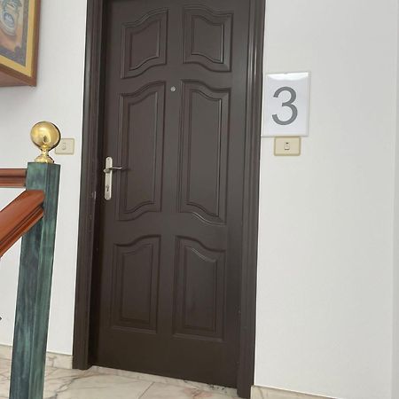 Apartamentos Demar Luis Casais O Grove Dış mekan fotoğraf