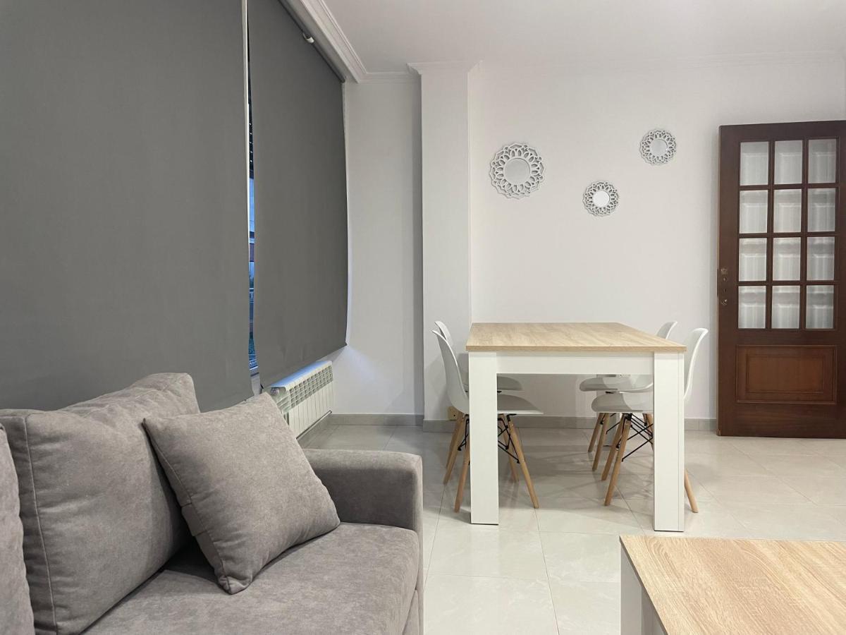 Apartamentos Demar Luis Casais O Grove Dış mekan fotoğraf