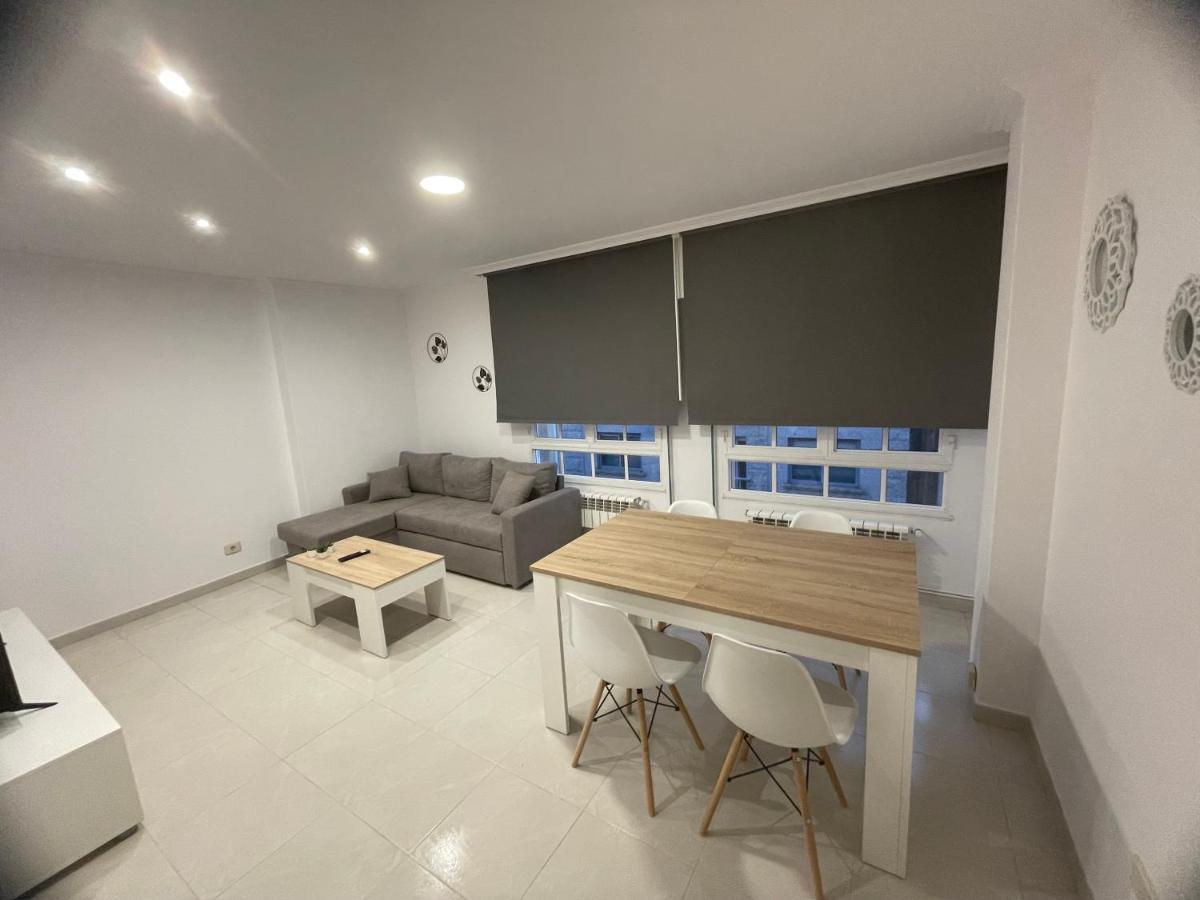 Apartamentos Demar Luis Casais O Grove Dış mekan fotoğraf