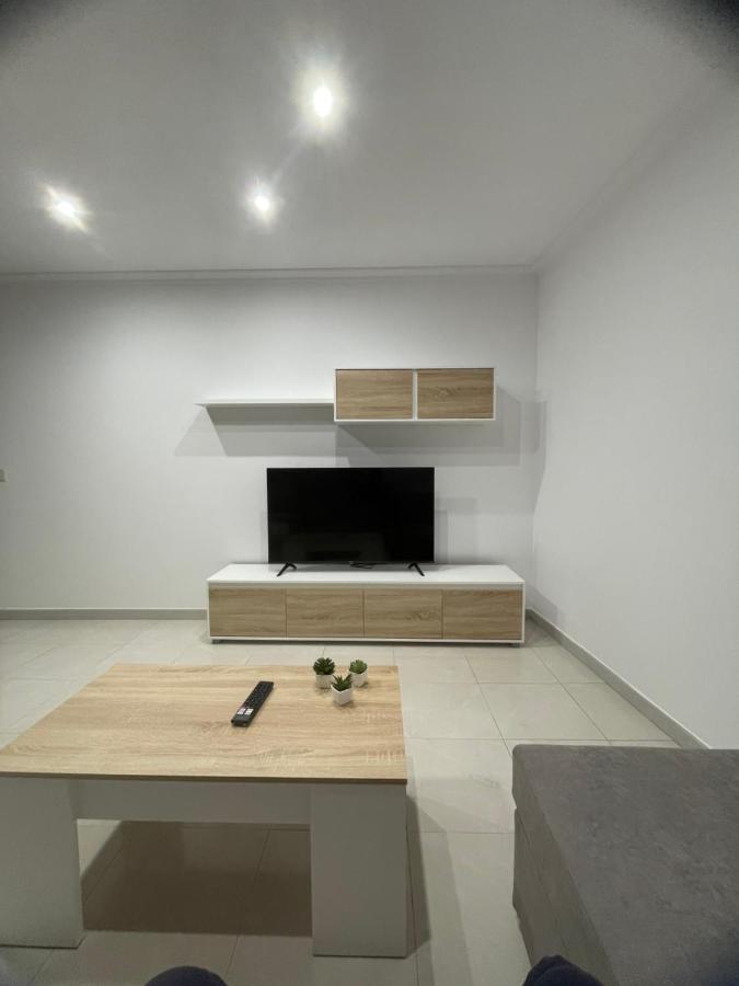 Apartamentos Demar Luis Casais O Grove Dış mekan fotoğraf