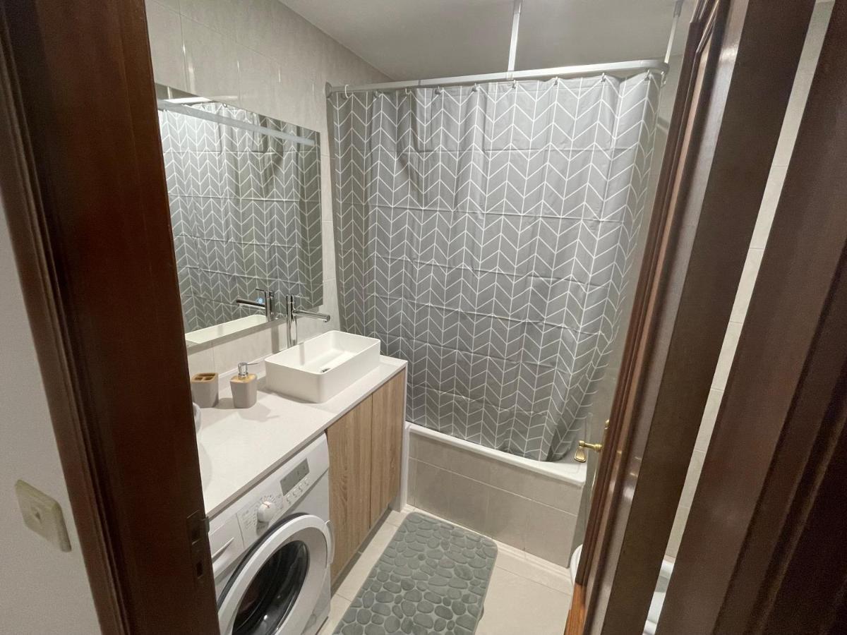 Apartamentos Demar Luis Casais O Grove Dış mekan fotoğraf