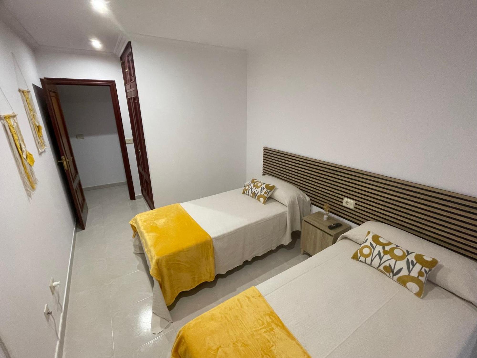 Apartamentos Demar Luis Casais O Grove Dış mekan fotoğraf