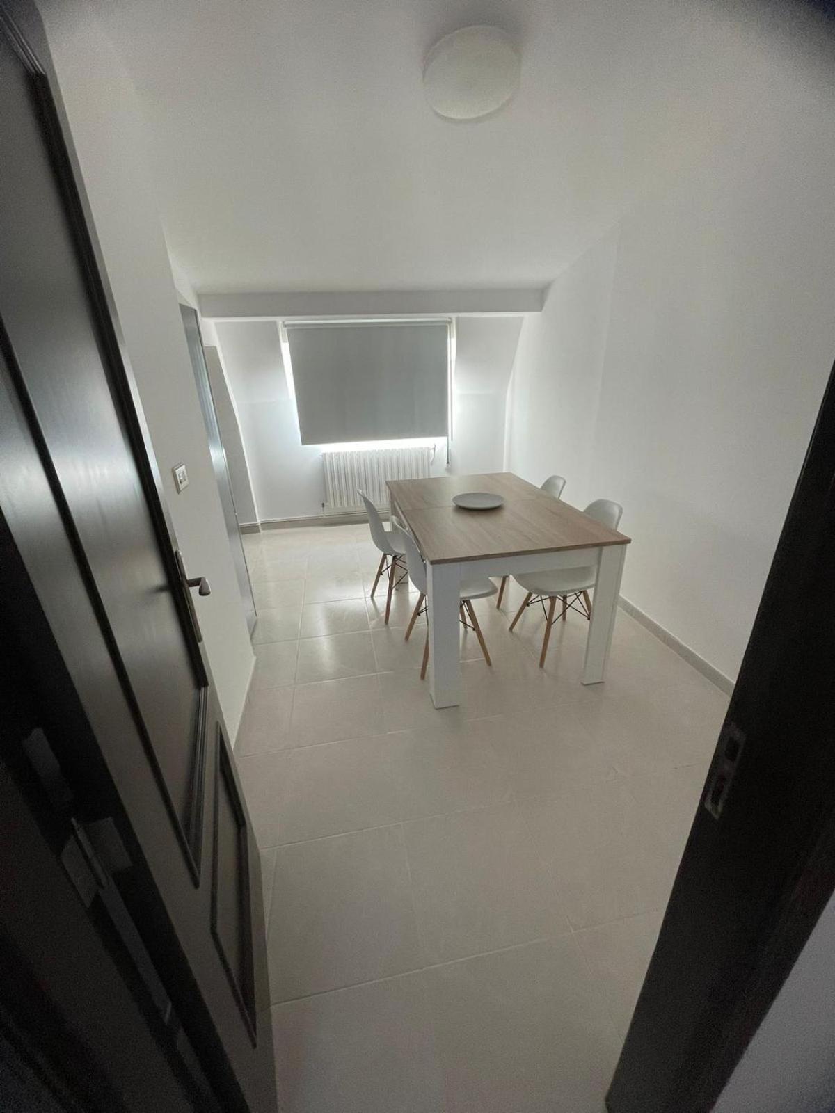 Apartamentos Demar Luis Casais O Grove Oda fotoğraf